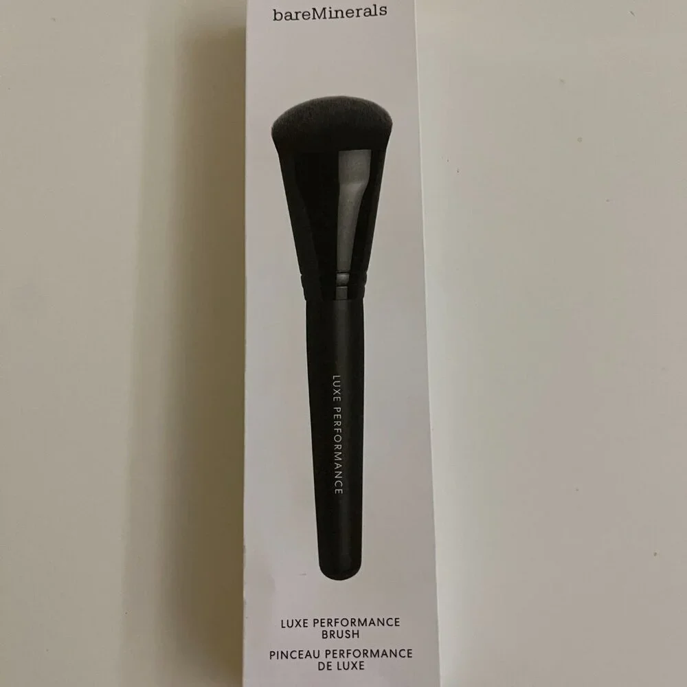 bareMinerals Luxe Performance Synthetic Foundation Brush, NIB